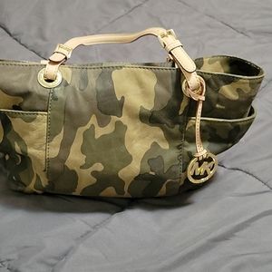 Michel Kors Camo bag